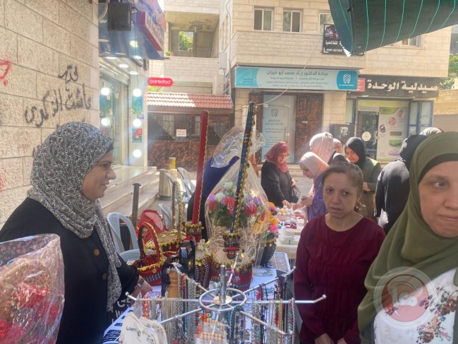 افتتاح بازار المنتجات الزراعية والاعمال اليدوية النسوية في مخيم الدهيشة