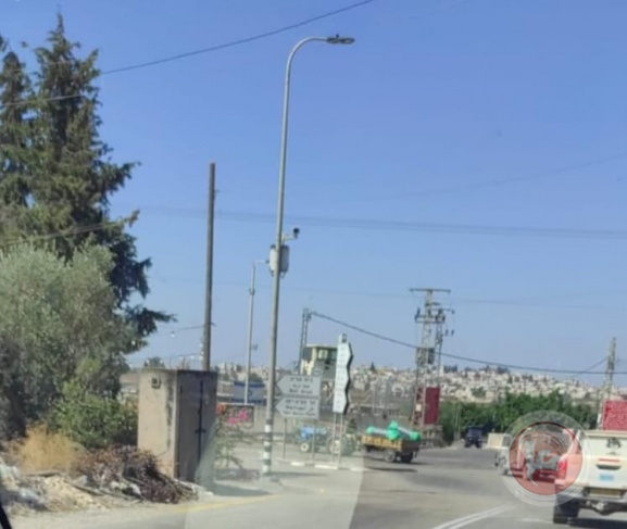 The occupation confiscates an agricultural tractor west of Salfit