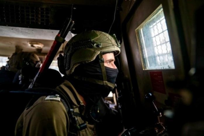 An Israeli special force kidnaps a young man from his workplace in Tulkarm