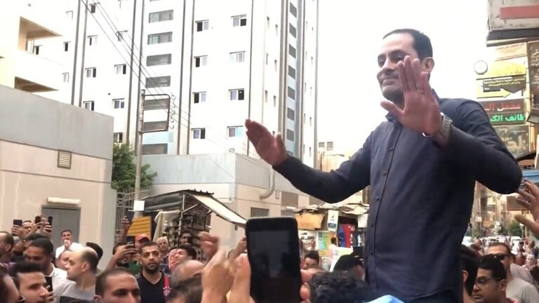 مرشح رئاسي يتحدى السيسي في الانتخابات المقبلة