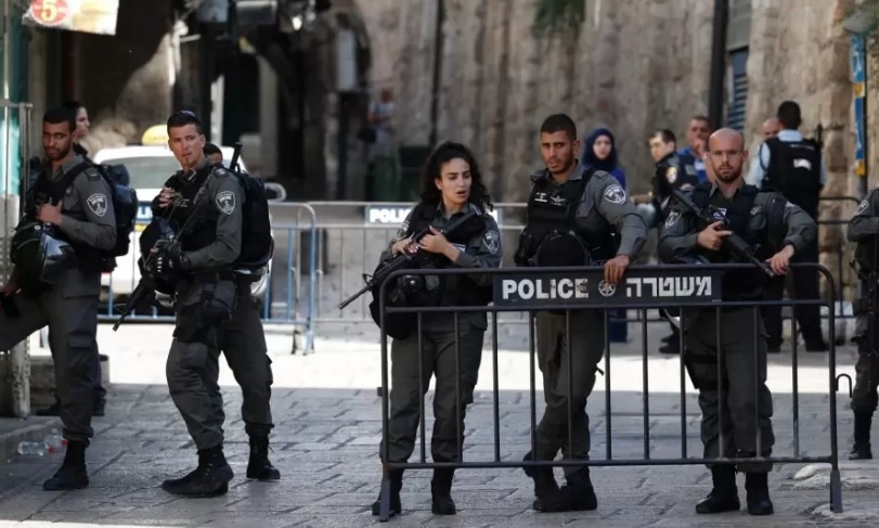 اغلاق طرق لتأمين مسيرة المستوطنين في القدس