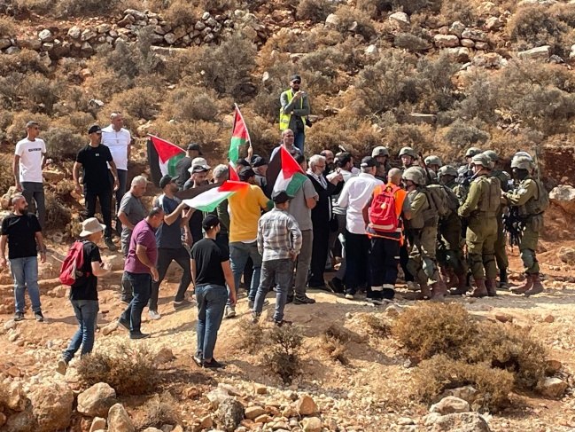Injuries and arrests in the anti-settlement weekly Derastia