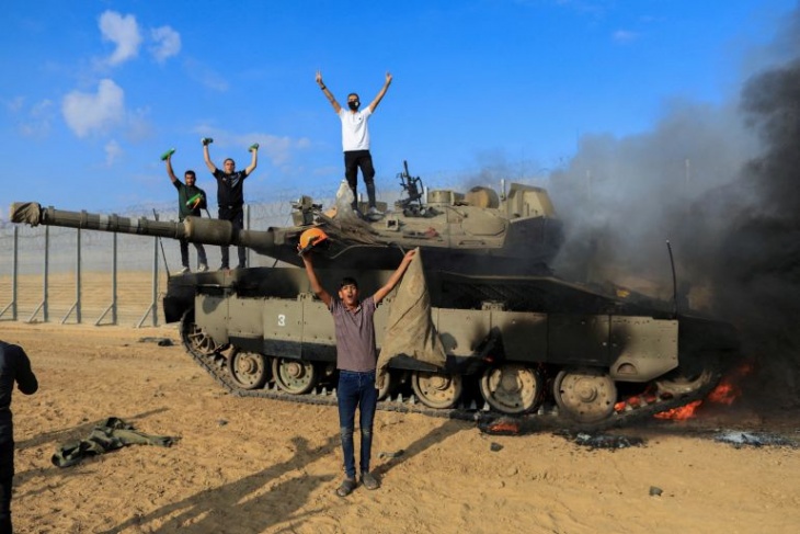 كتائب القسام تعلن رسميا أسر العشرات من جنود الاحتلال