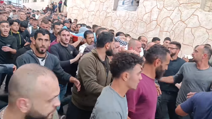 تشييع جثمان الشهيد أحمد عوض في بيت أمر شمال الخليل