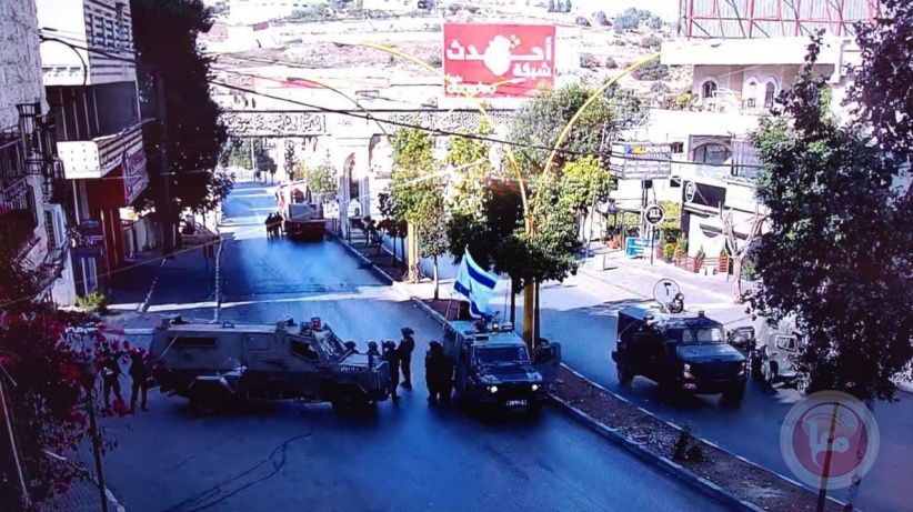 The occupation closes the northern entrance to Hebron with cubes
