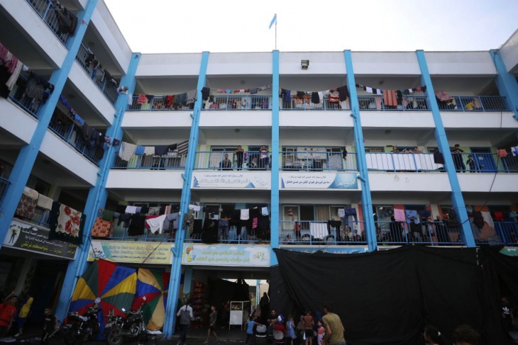 "UNRWA"  Urges Israel to protect civilians sheltering in its buildings