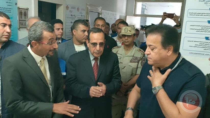 The Egyptian Minister of Health visits hospitals in North Sinai to receive wounded Palestinians