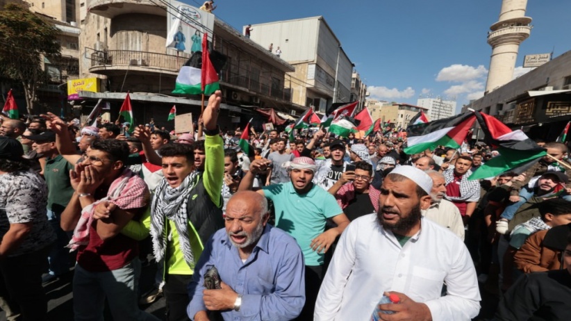 مظاهرات في أرجاء العالم للتضامن مع غزة والتنديد بالمجازر الإسرائيلية