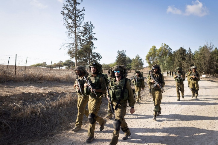 Israeli army commanders: Waiting on the Gaza border is a danger to the forces