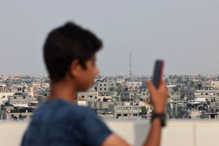 Partial return of communications to the Gaza Strip