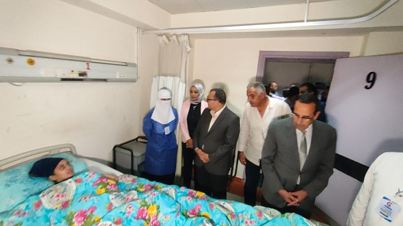 49 جريحا فلسطينيا عبروا لمصر عبر معبر رفح البري اليوم