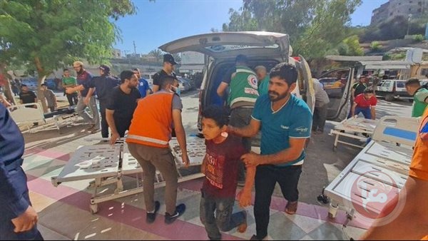 Martyrs and wounded in the bombing of a school to shelter displaced persons in northern Gaza