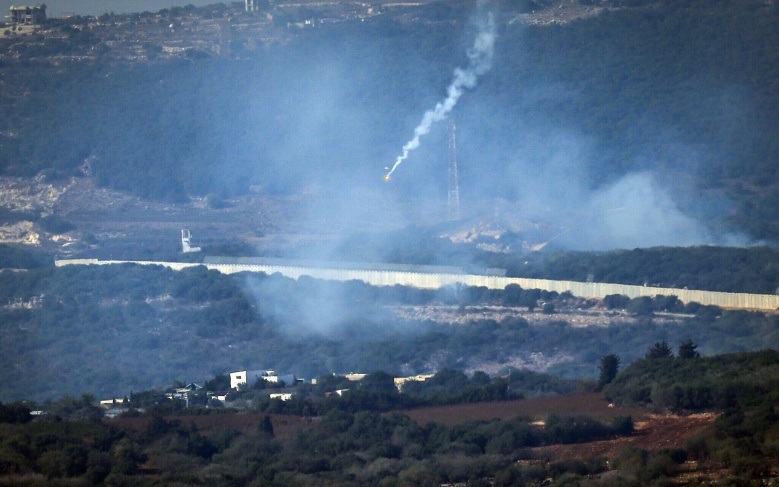 Rockets and mortar shells on Israeli army positions near the Lebanese border