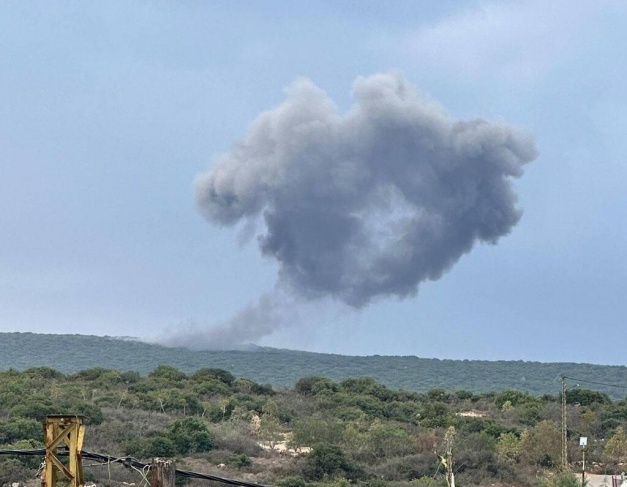 Israeli raids on towns in southern Lebanon