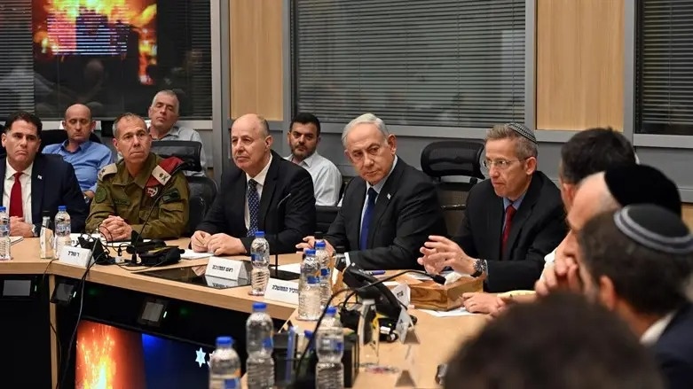 Begins Thursday - Netanyahu: We agreed to the exchange deal because it is one of the stages of the war
