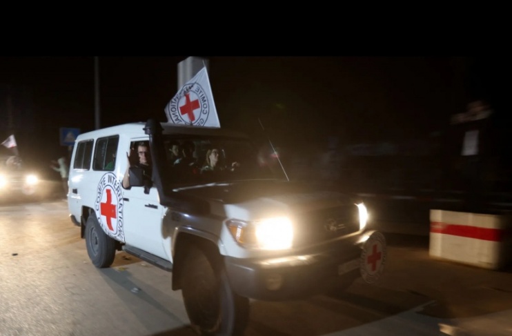The release of 13 Israeli detainees from Gaza... and 4 foreigners outside the agreement