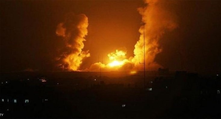 Israeli raids on Syrian army targets