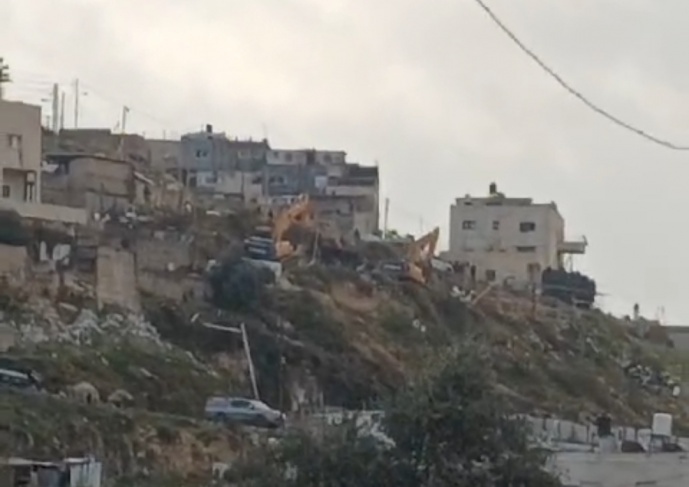 Demolishing a residential building and displacing 36 individuals in Silwan