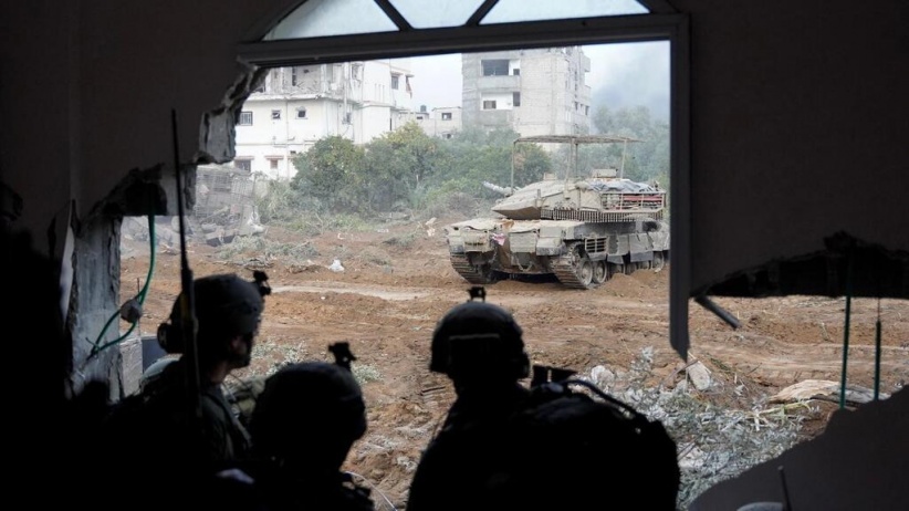 The Israeli army claims to have completed control of “Officials’ Square”  in Gaza