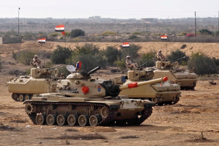 مصدر أمني مصري ينفي اختراق طيران إسرائيلي المجال الجوي