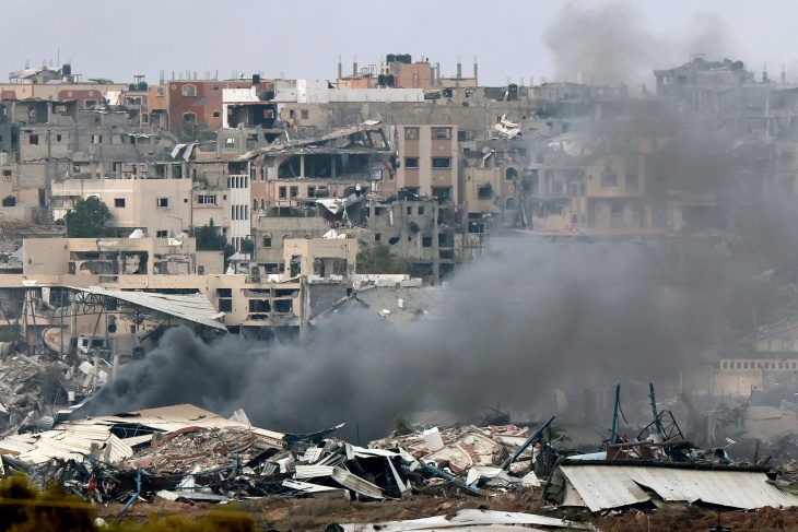 Washington is discussing with Israel the transition to a “different stage”  In the war on Gaza