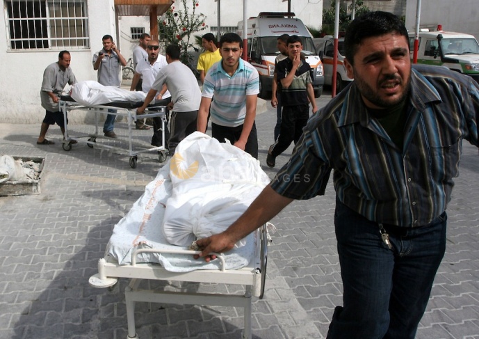 18 citizens were killed in an Israeli bombing in front of Al-Amal Hospital in Khan Yunis