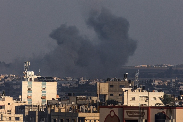 Occupation aircraft and artillery continue to target various areas of the Gaza Strip