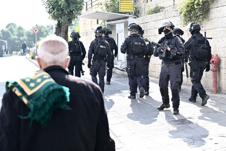 Occupation forces assault a young man in Old Jerusalem in Jerusalem
