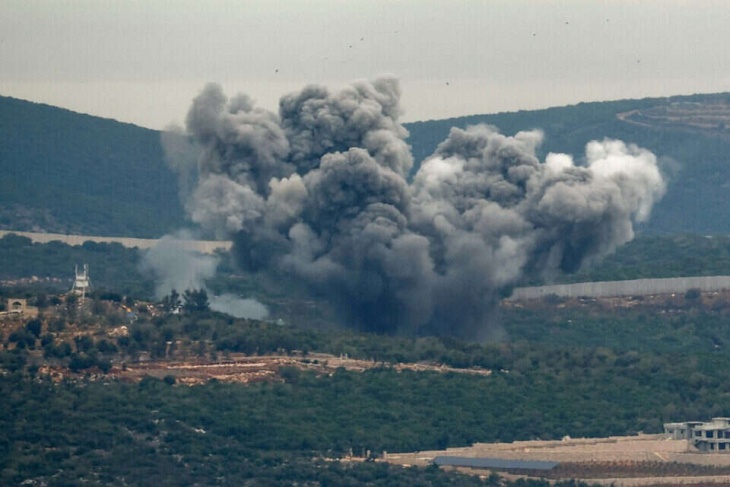 Israeli warplanes launch 15 raids on southern Lebanon