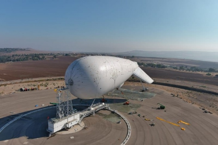 Israel launches a surveillance balloon on the borders with 3 Arab countries