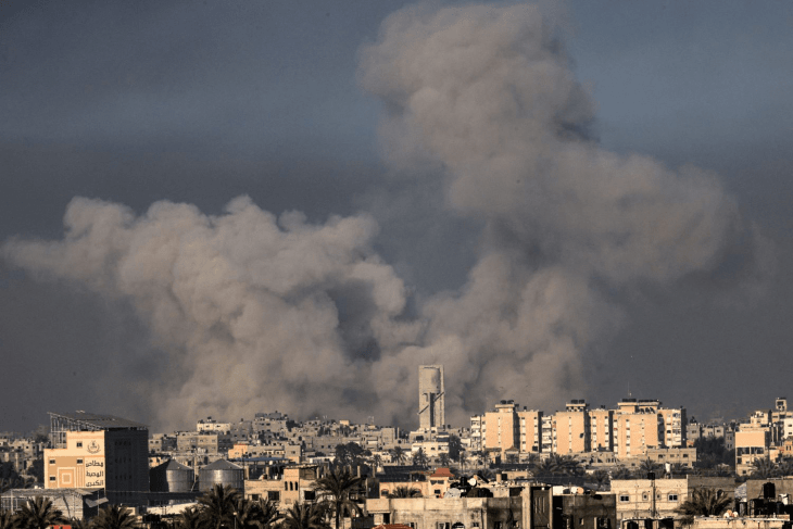 7 martyrs in continuous bombing in the central Gaza Strip