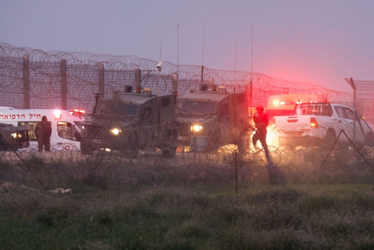 The Israeli army announces the killing of an officer and two soldiers in the Gaza battles