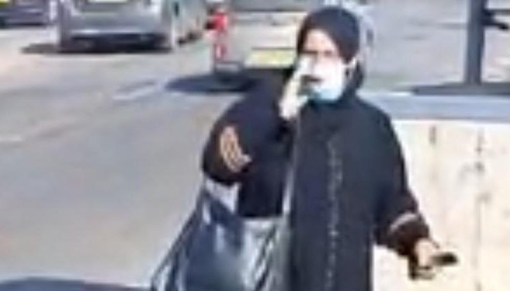 الاحتلال يطلق النار على سيدة في البيرة بزعم حيازتها سكينا