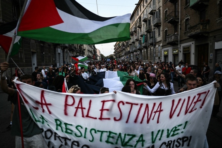 Demonstrations in cities and international capitals denouncing the continued aggression against the Gaza Strip