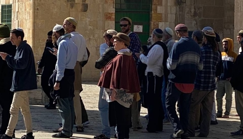 185 settlers storm Al-Aqsa and perform prayers