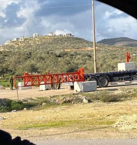 The occupation restricts the movement of citizens south of Nablus by installing 10 iron gates