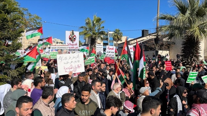 A Jordanian protest in Amman denouncing a possible attack on Rafah