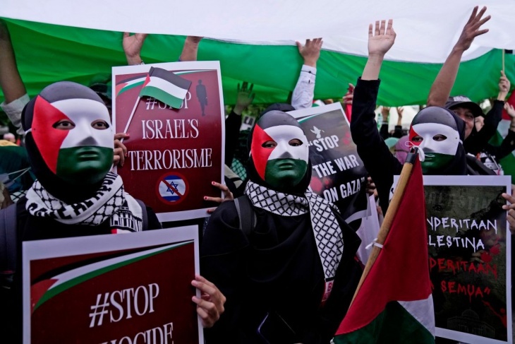 Demonstrations in Arab and international cities and capitals denouncing the aggression on the Gaza Strip