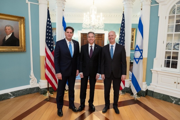 An official Israeli delegation to Washington to discuss the continuation of the war on Gaza