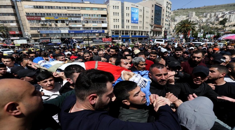 Huge crowds mourn the body of the martyr Moatasem Abu Abed in Qabatiya