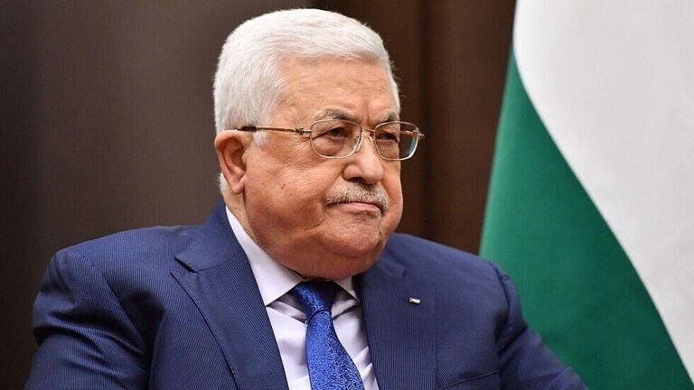 الرئيس عباس يؤكد على ضرورة استلام دولة فلسطين مهامها في غزة