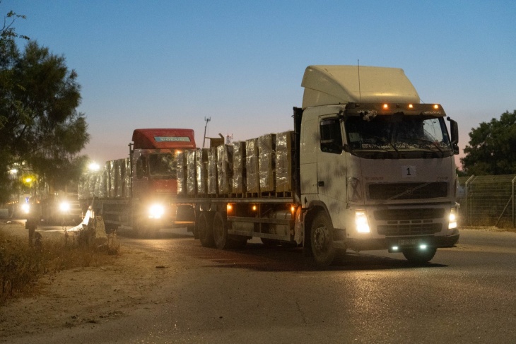 Known: 1,063 trucks entered Gaza within a week, and only 49 of them reached the north