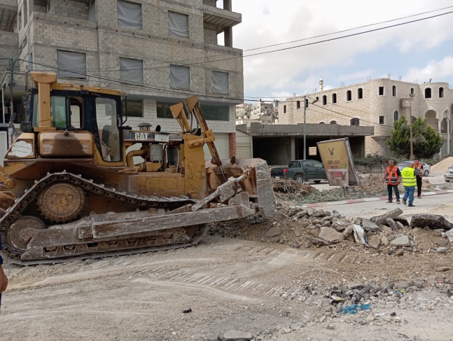 "Works" Eliminates the effects of the occupation's aggression against Nour Shams camp