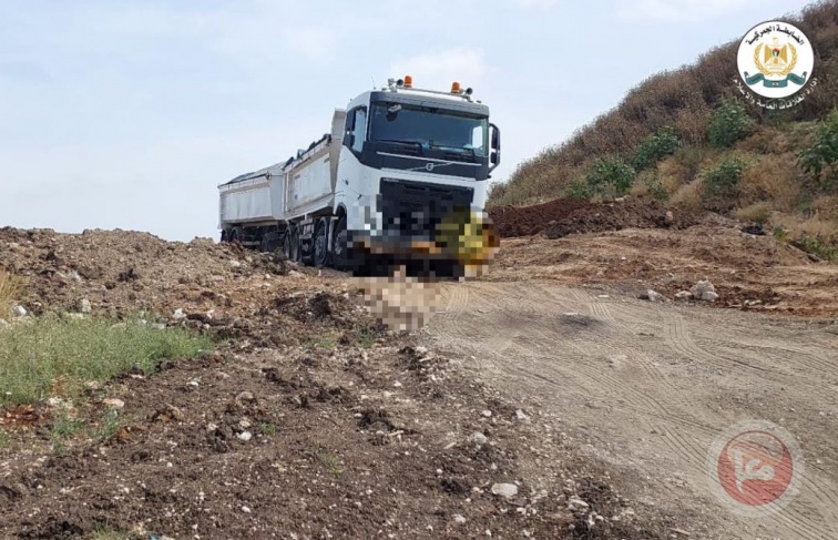 Nearly 80 tons of waste coming from Israel were seized in Qalqilya