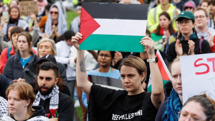 Clashes between supporters of Palestine and supporters of Israel at the University of Sydney