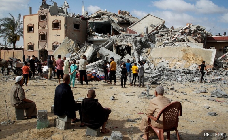 215 يوما للحرب على الحرب فلسطين 