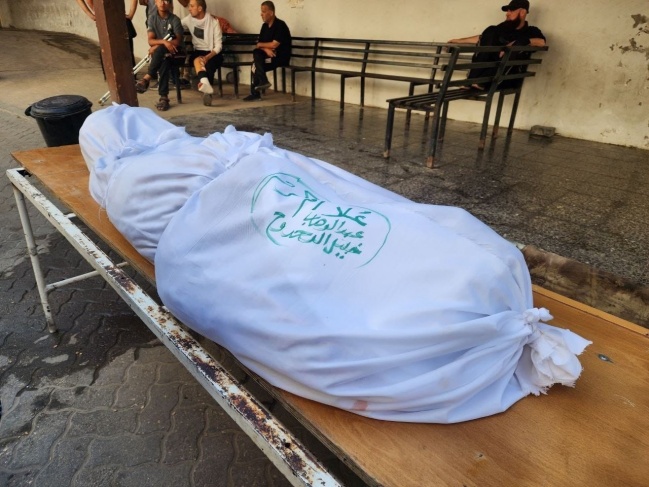 الديمقراطية في غزة تودع الإعلامية الشهيدة علا الدحدوح