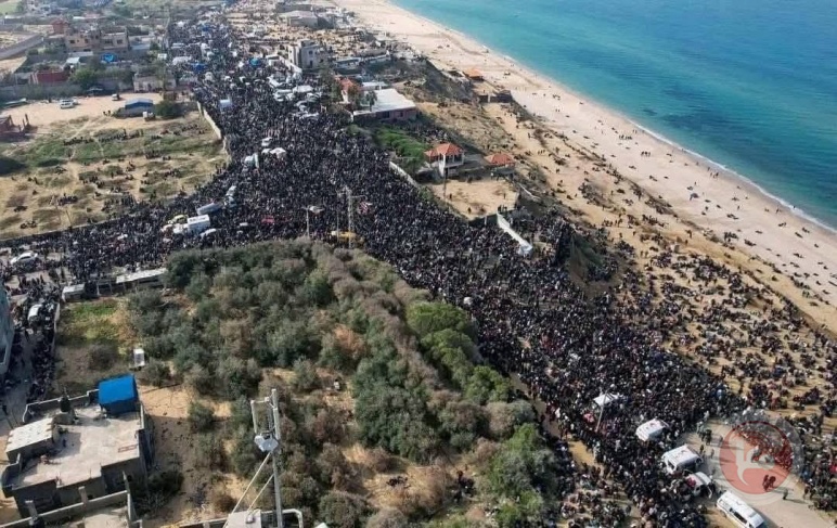 هآرتس: صور الحشود وهي تعبر &quot;نتساريم&quot; تحطم وهم الانتصار المطلق