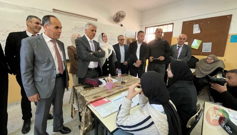 برهم يتفقد مدارس طولكرم ويلتقي بطلبة نازحين وكوادر تربوية