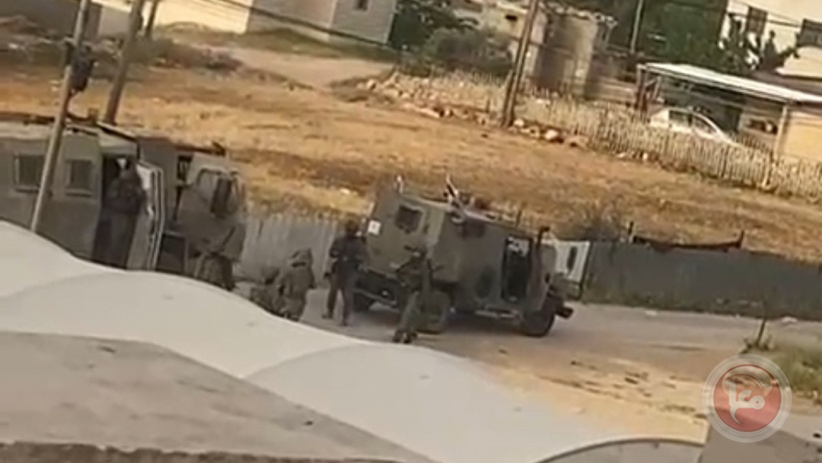 الاحتلال يحتجز عشرات المواطنين خلال اقتحام الظاهرية